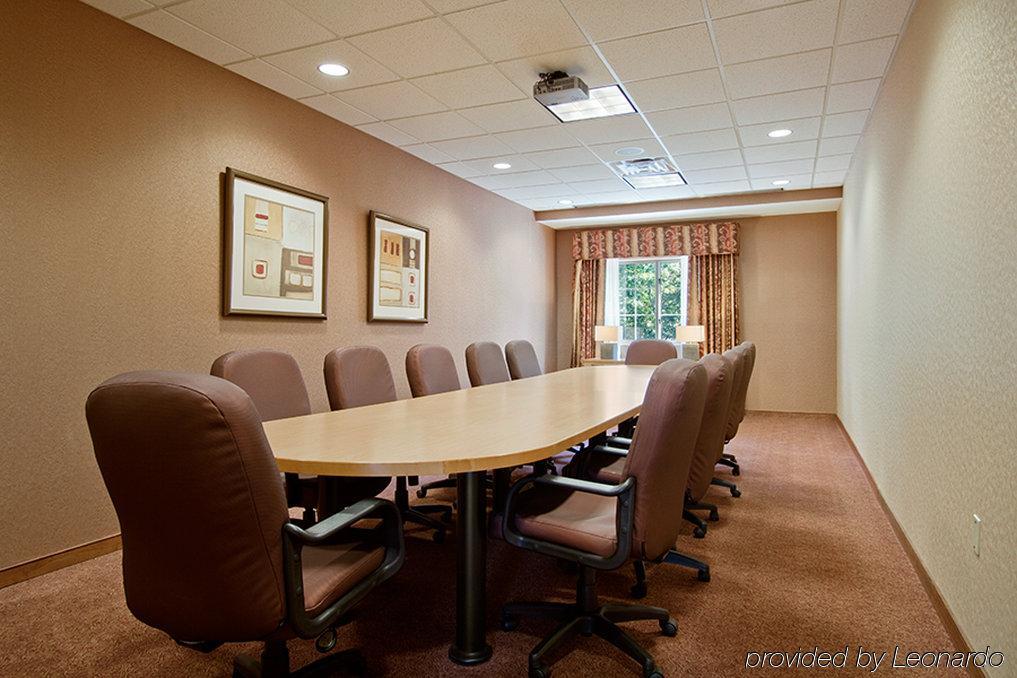 Holiday Inn Express & Suites Charlottesville - Ruckersville, An Ihg Hotel מראה חיצוני תמונה