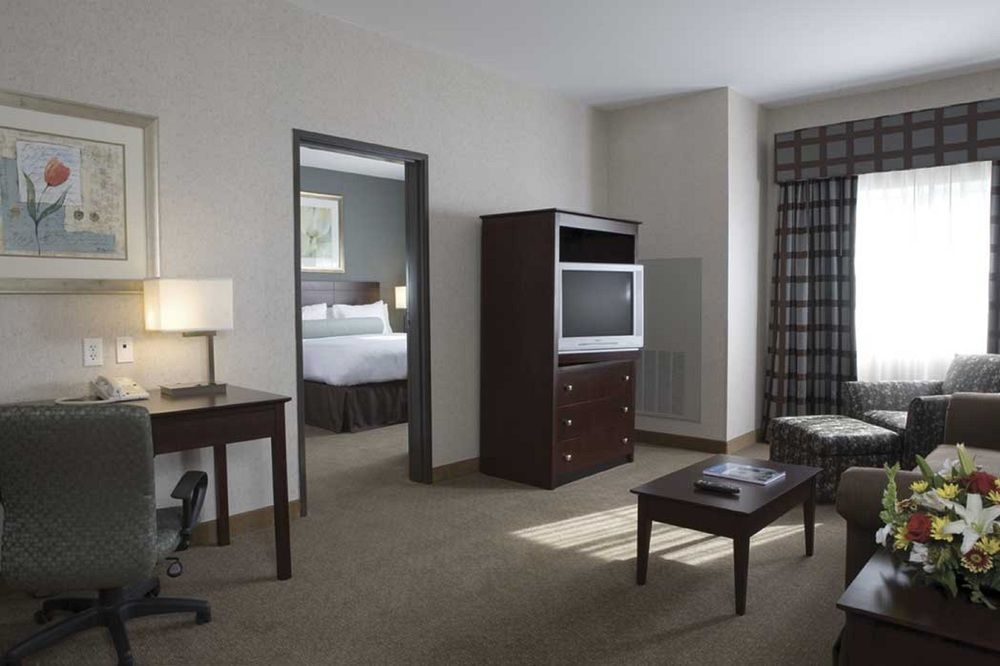 Holiday Inn Express & Suites Charlottesville - Ruckersville, An Ihg Hotel מראה חיצוני תמונה